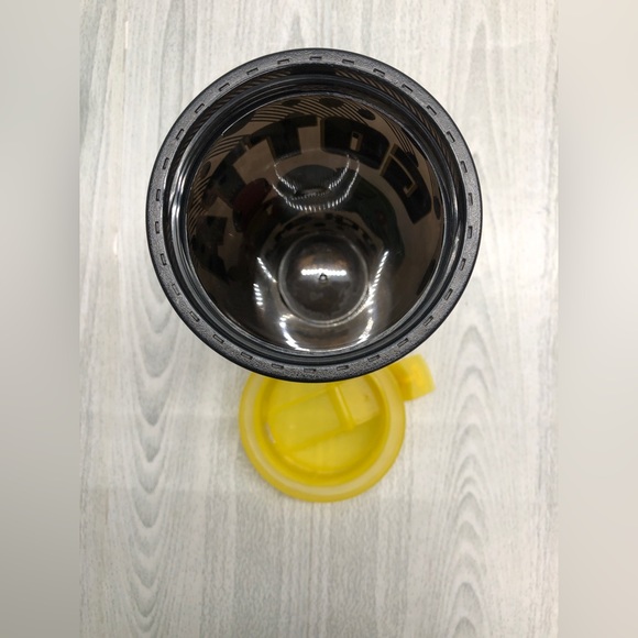 Pokémon Travel Cup with Lid- Gotta Catch Em All! - In very good condition. - Picture 6 of 6